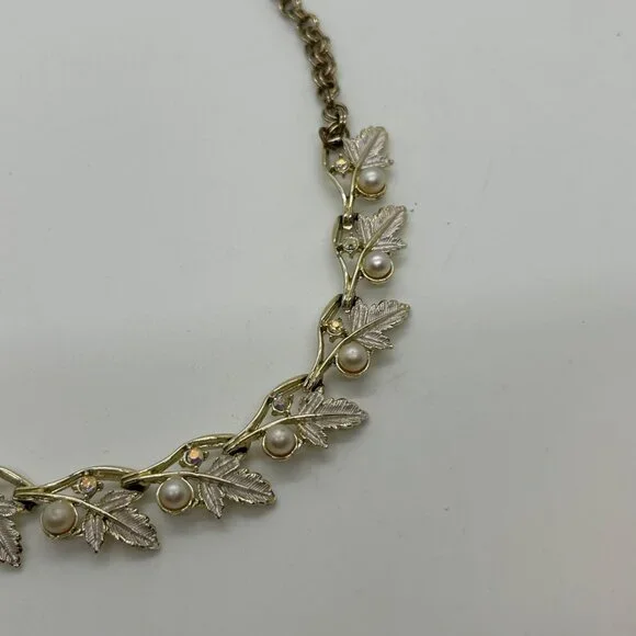 Vintage Judy Lee Gold Tone Necklace Leaf Design Faux Pearls Rhinestones Elegant - Picture 8 of 16